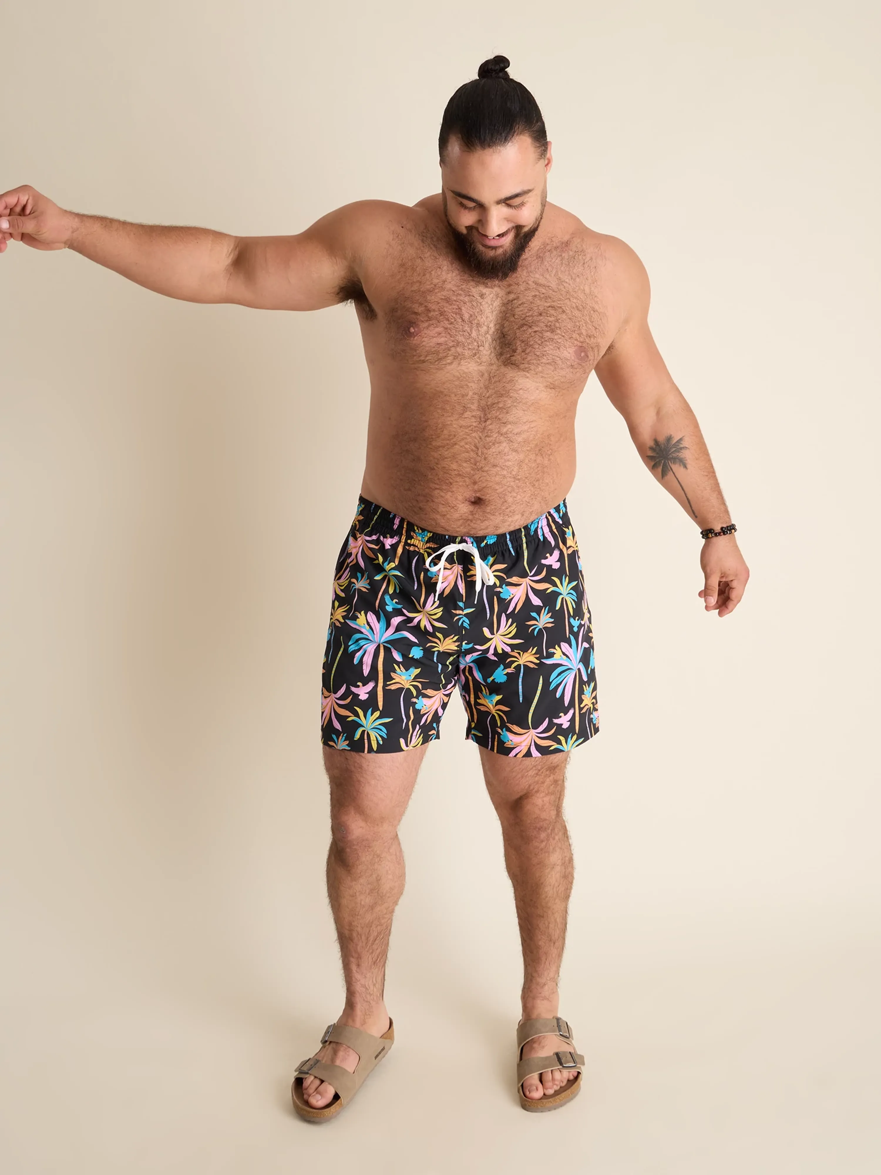 The Black Light Nights 5.5" (Classic Lined Swim Trunk) - Image 6