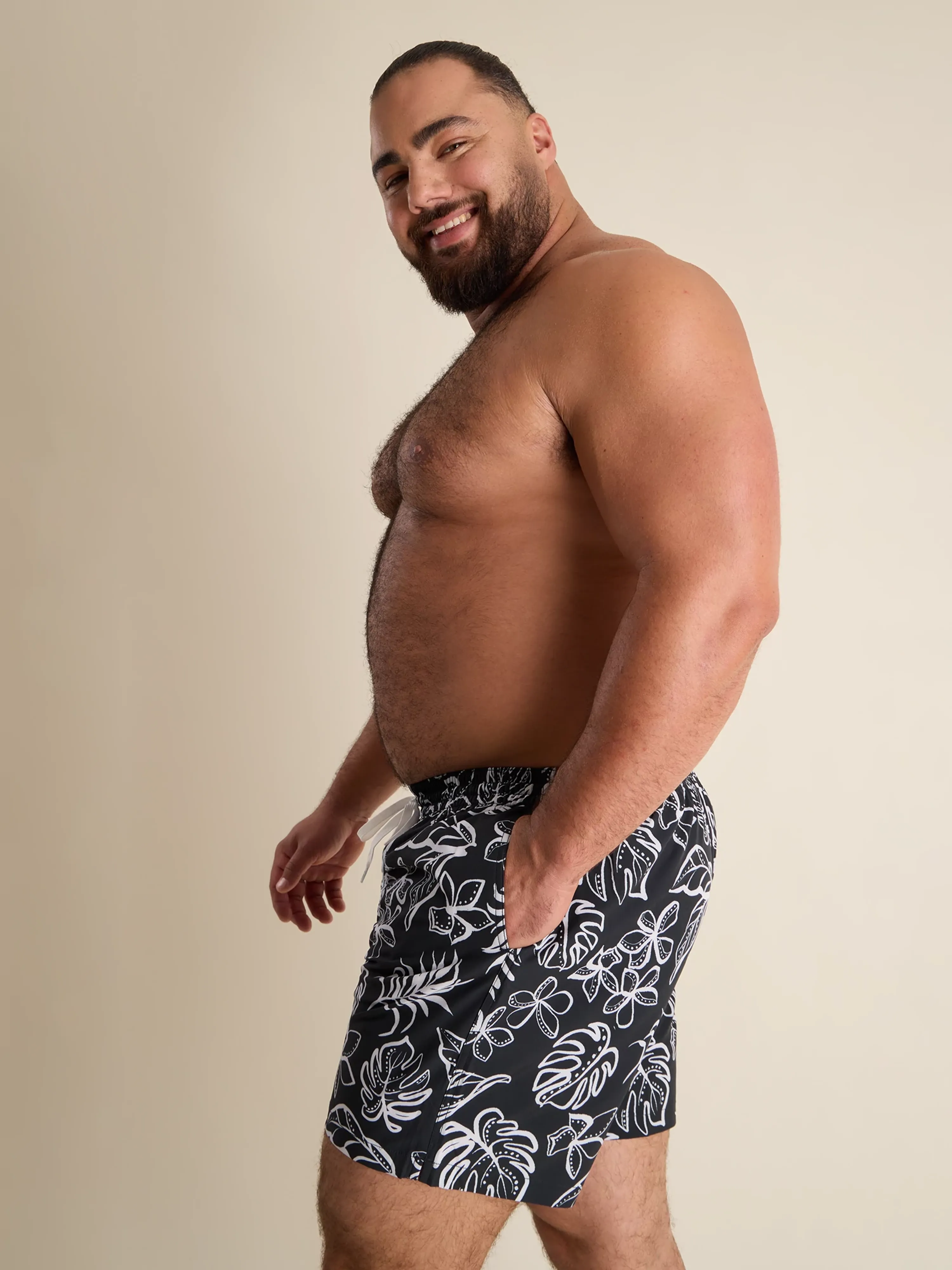 The Briefly in Paradise 5.5" (Classic Swim Trunk) - Image 3