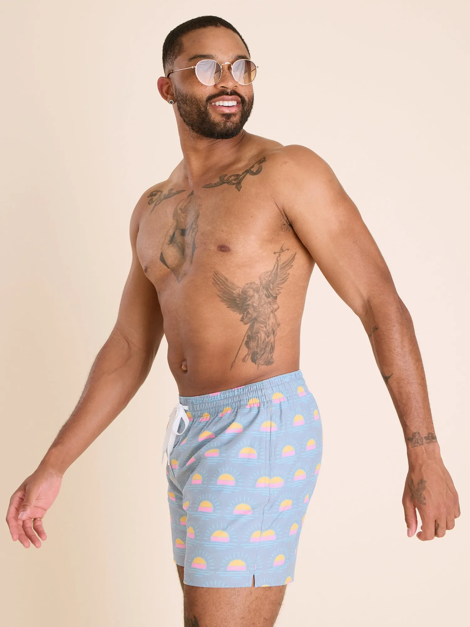 The Heat Waves- Gray 5.5" (Classic Swim Trunk) - Image 3