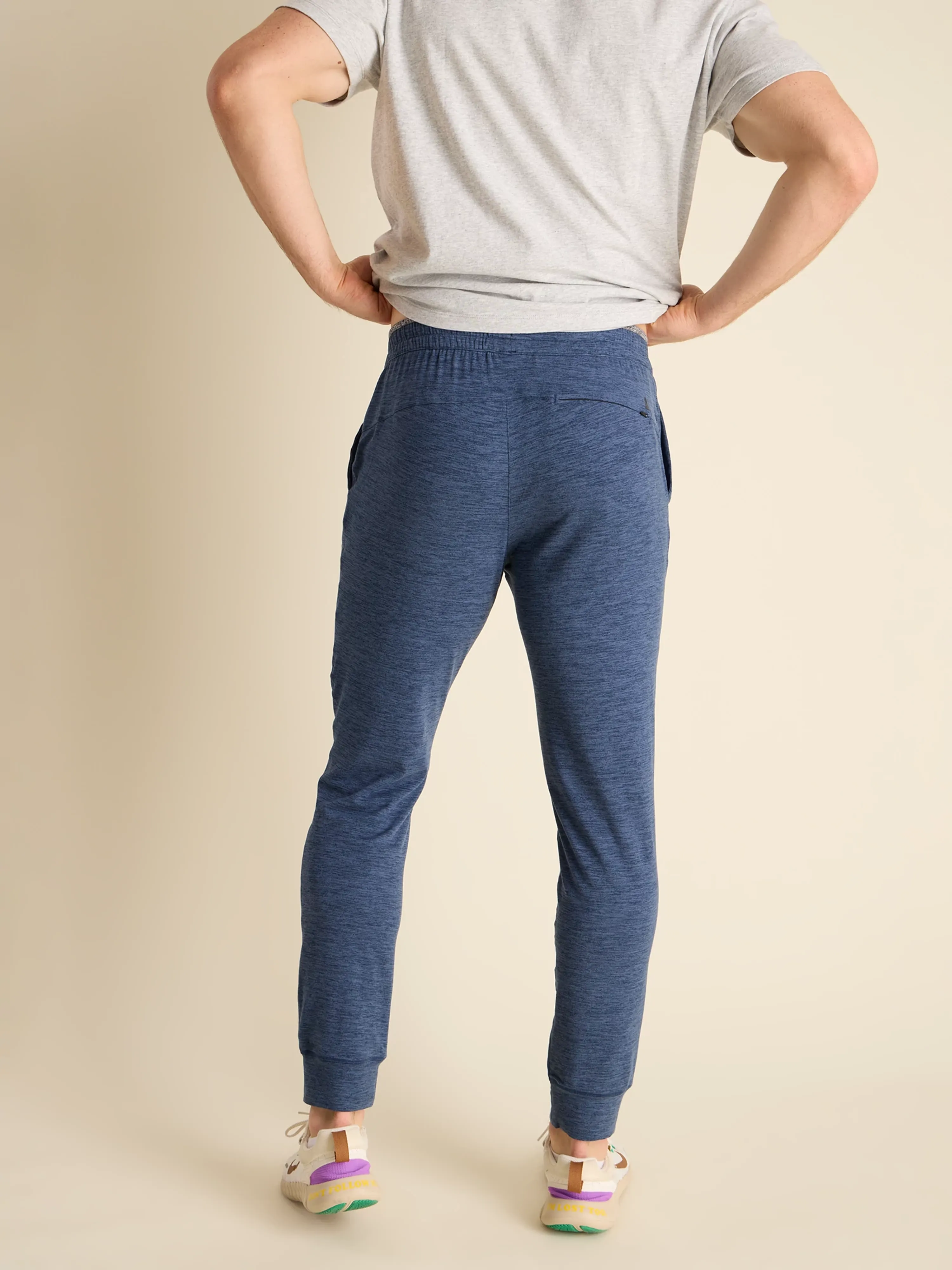 The Lakesides (Movementum Jogger) - Image 2