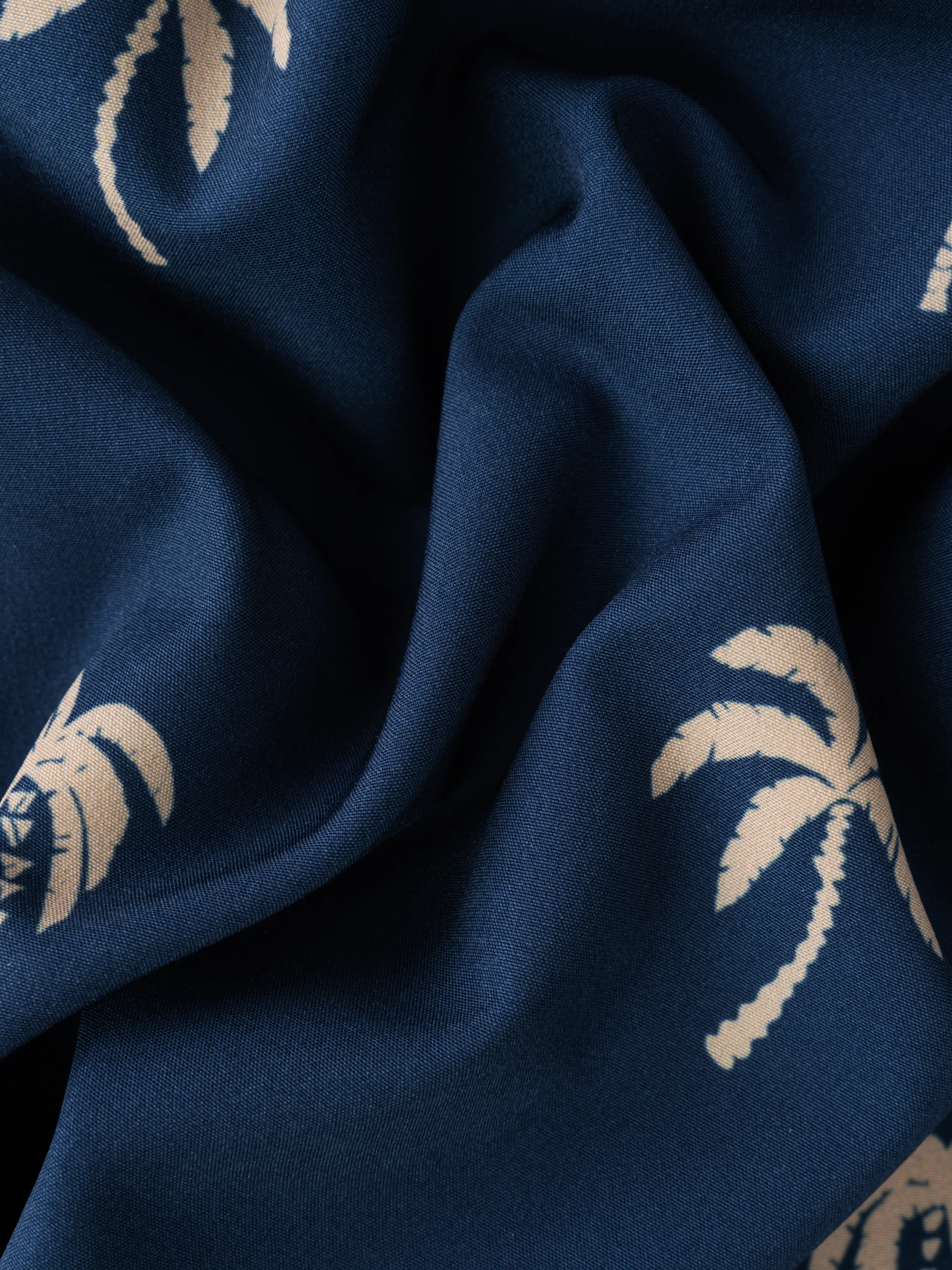 The Midnight Palms 4"(Classic Lined Swim Trunk) - Image 7