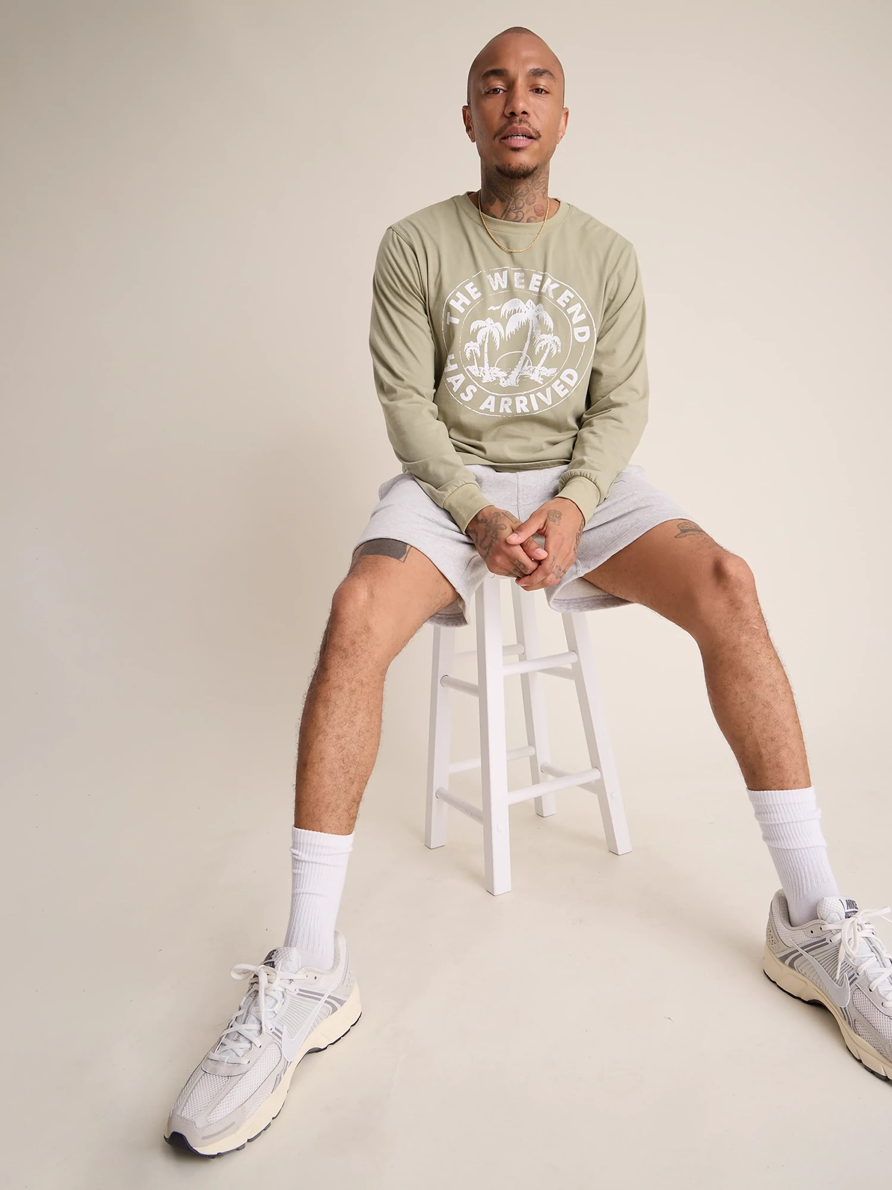 The Relaxer (L/S Non Pocket T-Shirt) - Olive Green - Image 4