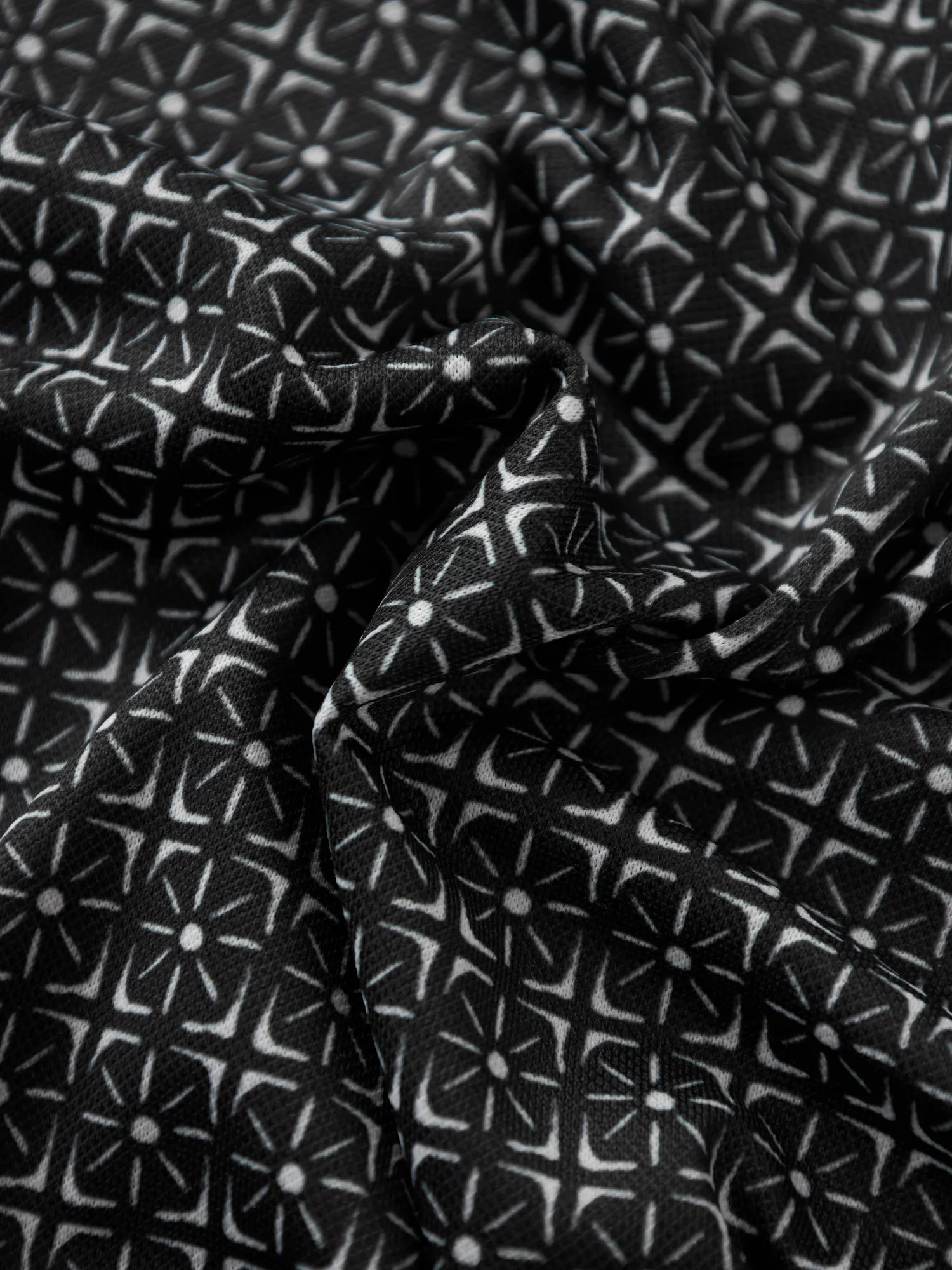 The Sundial- Black (Range Polo) - Image 8